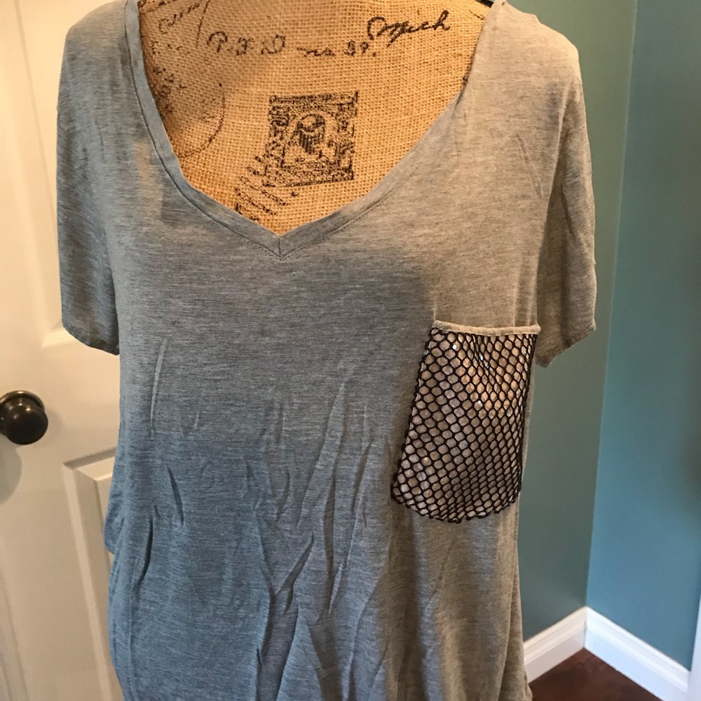Erin Kleinberg Sequin Pocket T-Shirt. Size M/L